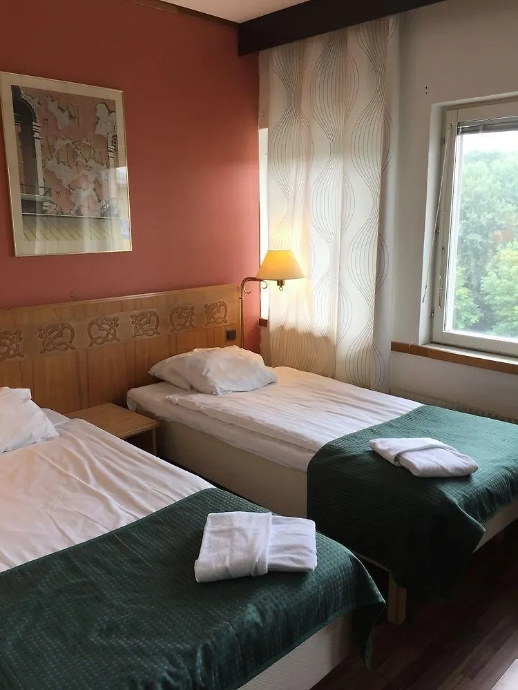 Hotel Manen Kungens Kurva 3*,